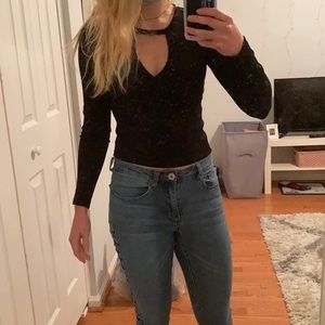 Long sleeved black cropped shirt